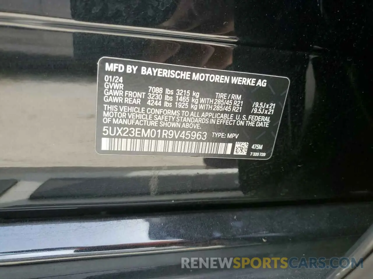 13 Photograph of a damaged car 5UX23EM01R9V45963 BMW X7 2024