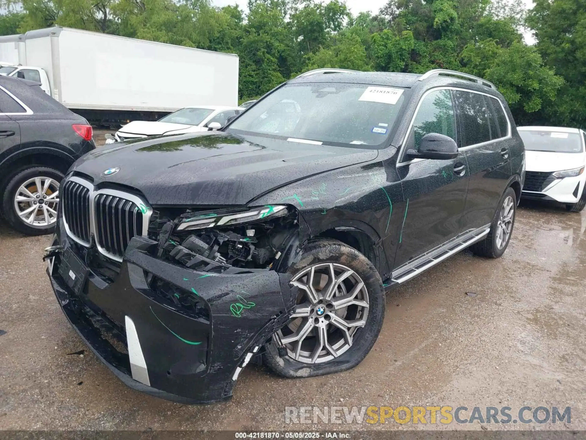 2 Photograph of a damaged car 5UX23EM02R9U56838 BMW X7 2024