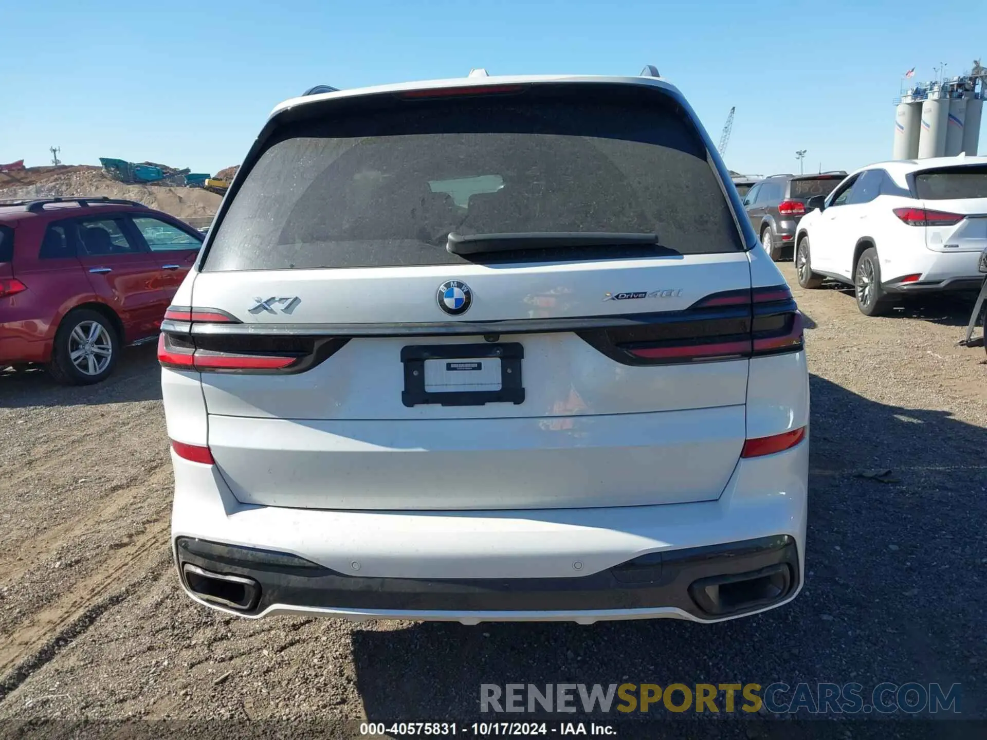 16 Photograph of a damaged car 5UX23EM07R9S29354 BMW X7 2024