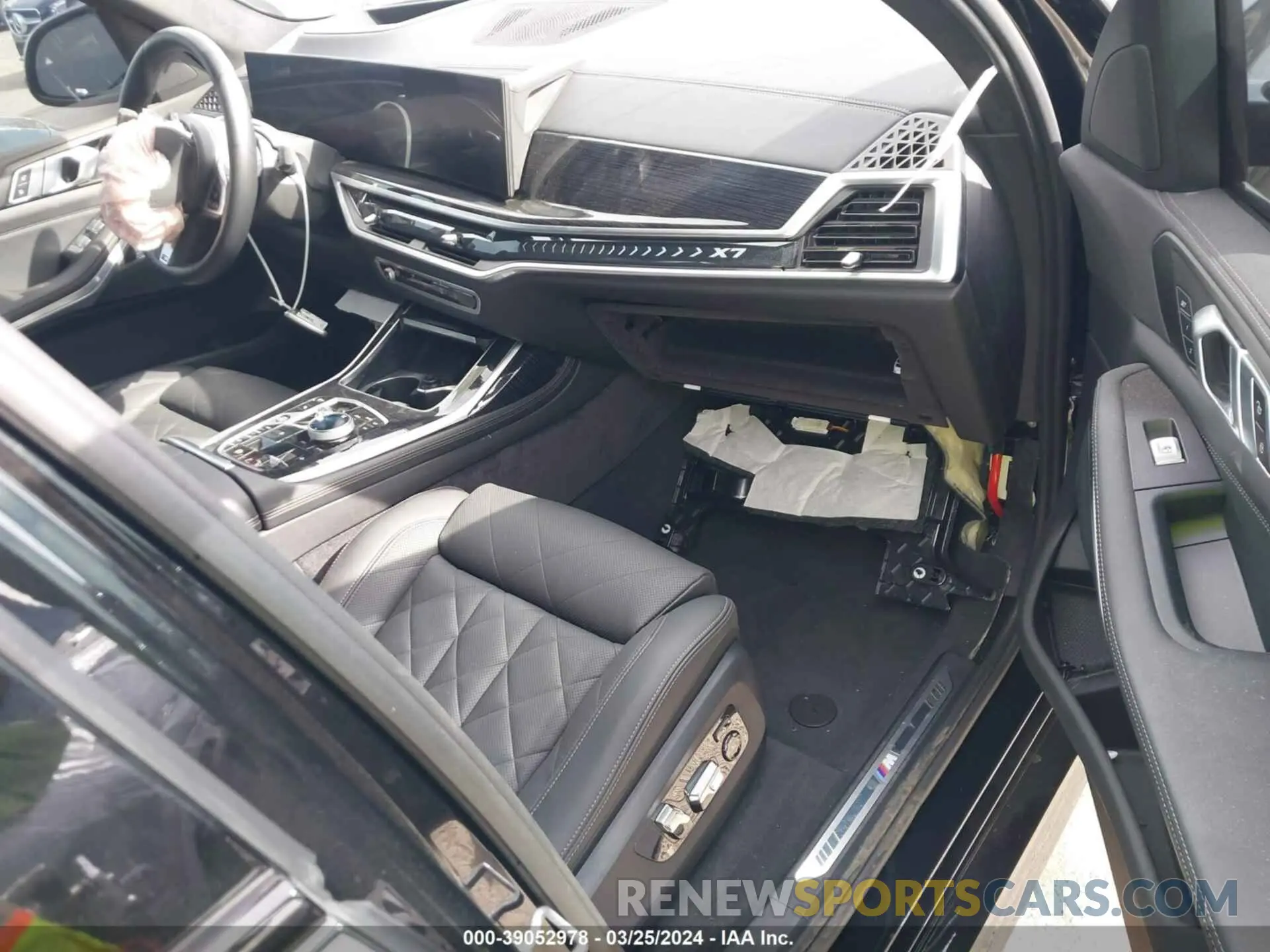 5 Фотография поврежденного автомобиля 5UX23EM07R9T80050 BMW X7 2024