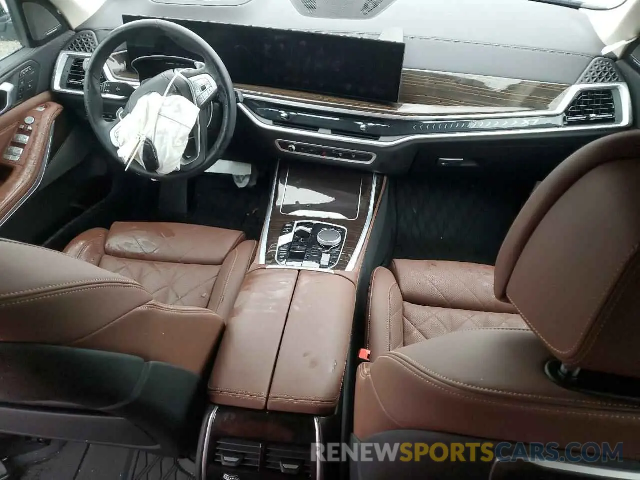 8 Фотография поврежденного автомобиля 5UX23EM09R9U73510 BMW X7 2024