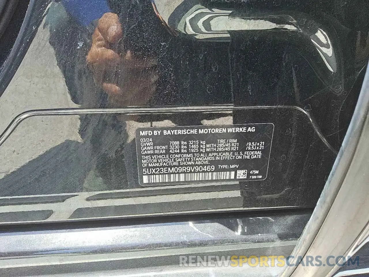 13 Photograph of a damaged car 5UX23EM09R9V90469 BMW X7 2024