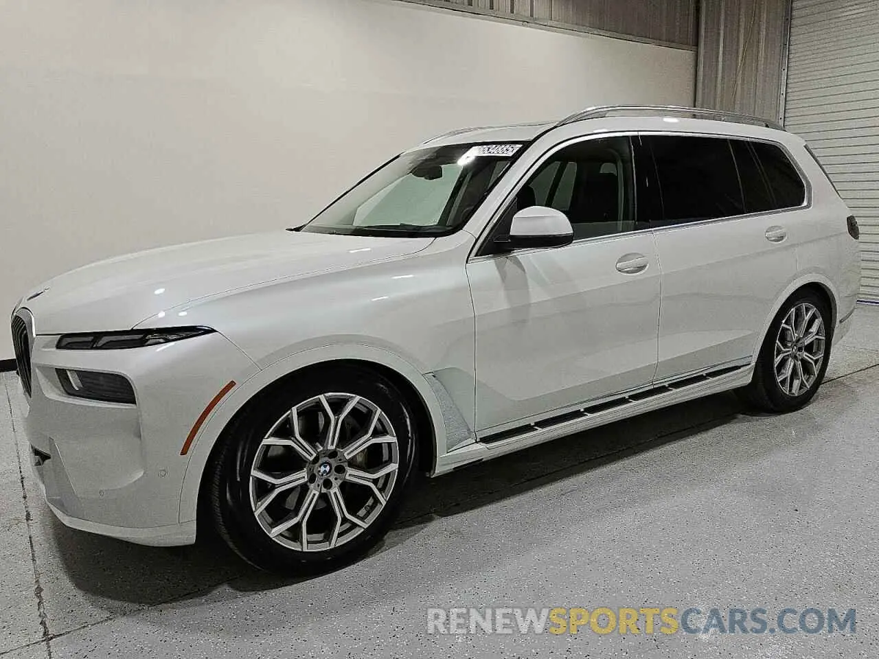 1 Фотография поврежденного автомобиля 5UX23EM00S9W33358 BMW X7 2025
