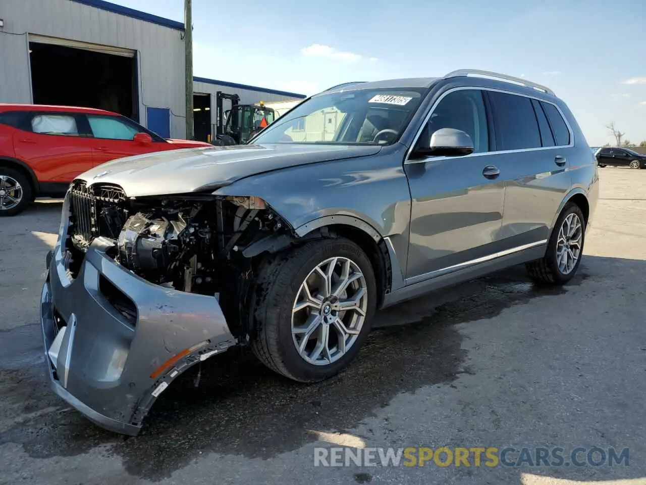 1 Фотография поврежденного автомобиля 5UX23EM00S9X63334 BMW X7 2025