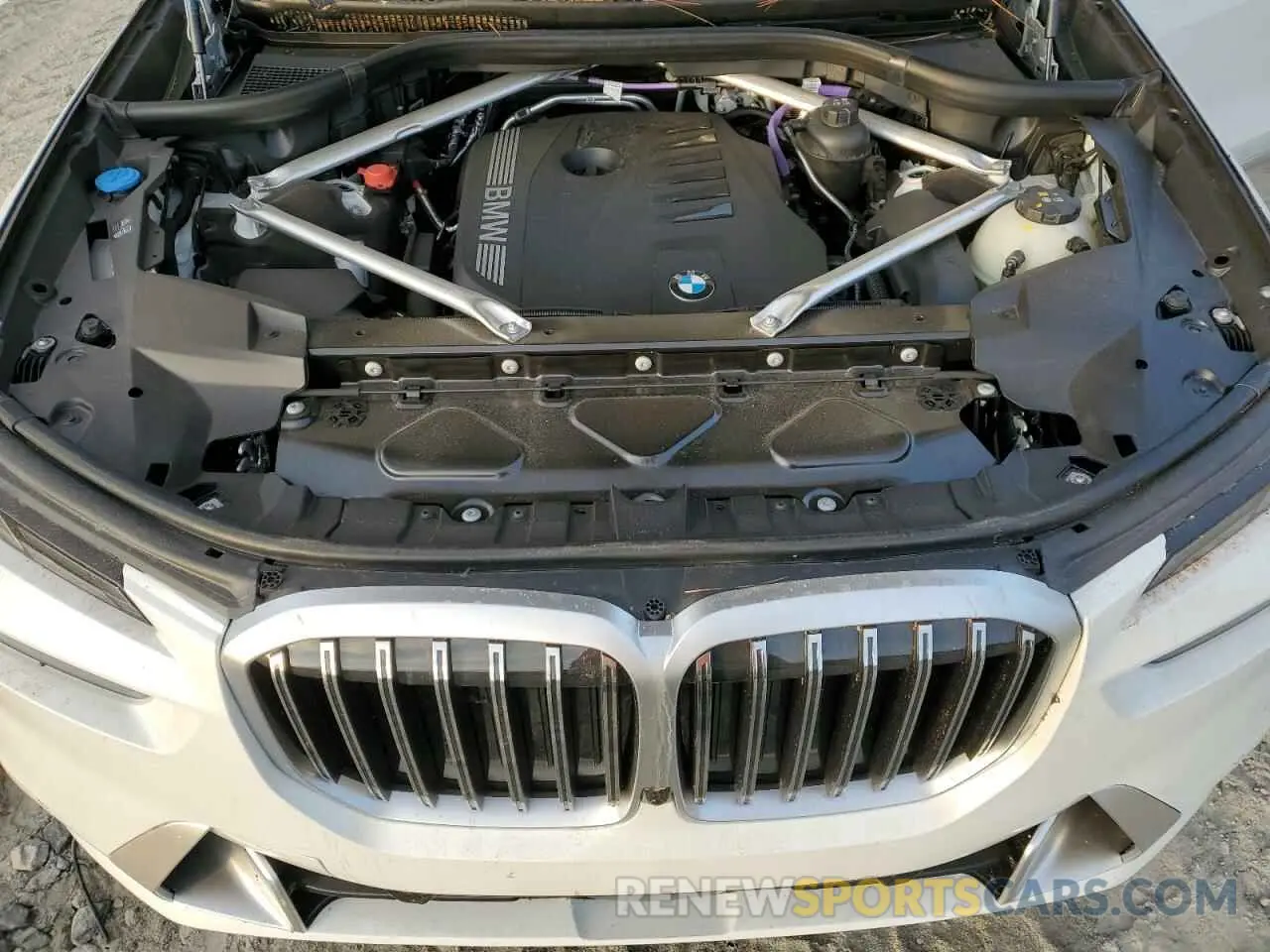 12 Photograph of a damaged car 5UX23EM04S9W63513 BMW X7 2025