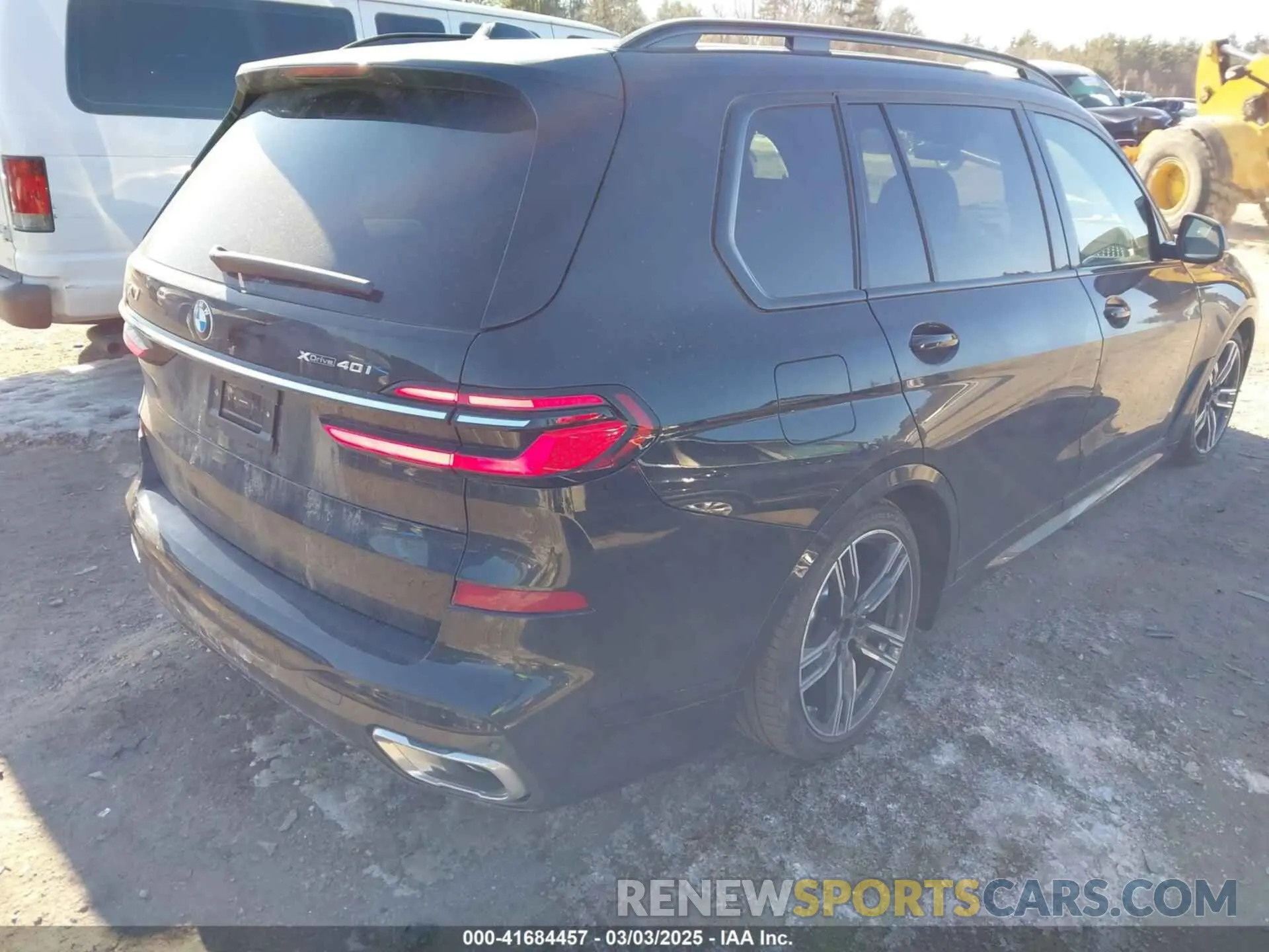 4 Фотография поврежденного автомобиля 5UX23EM04S9Y00286 BMW X7 2025