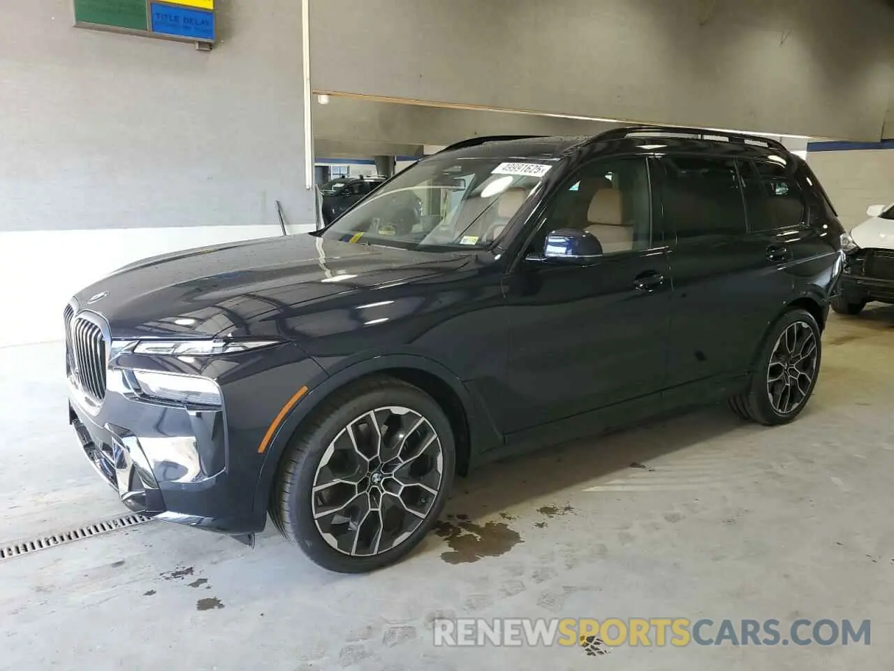 1 Фотография поврежденного автомобиля 5UX23EM06S9Y26792 BMW X7 2025