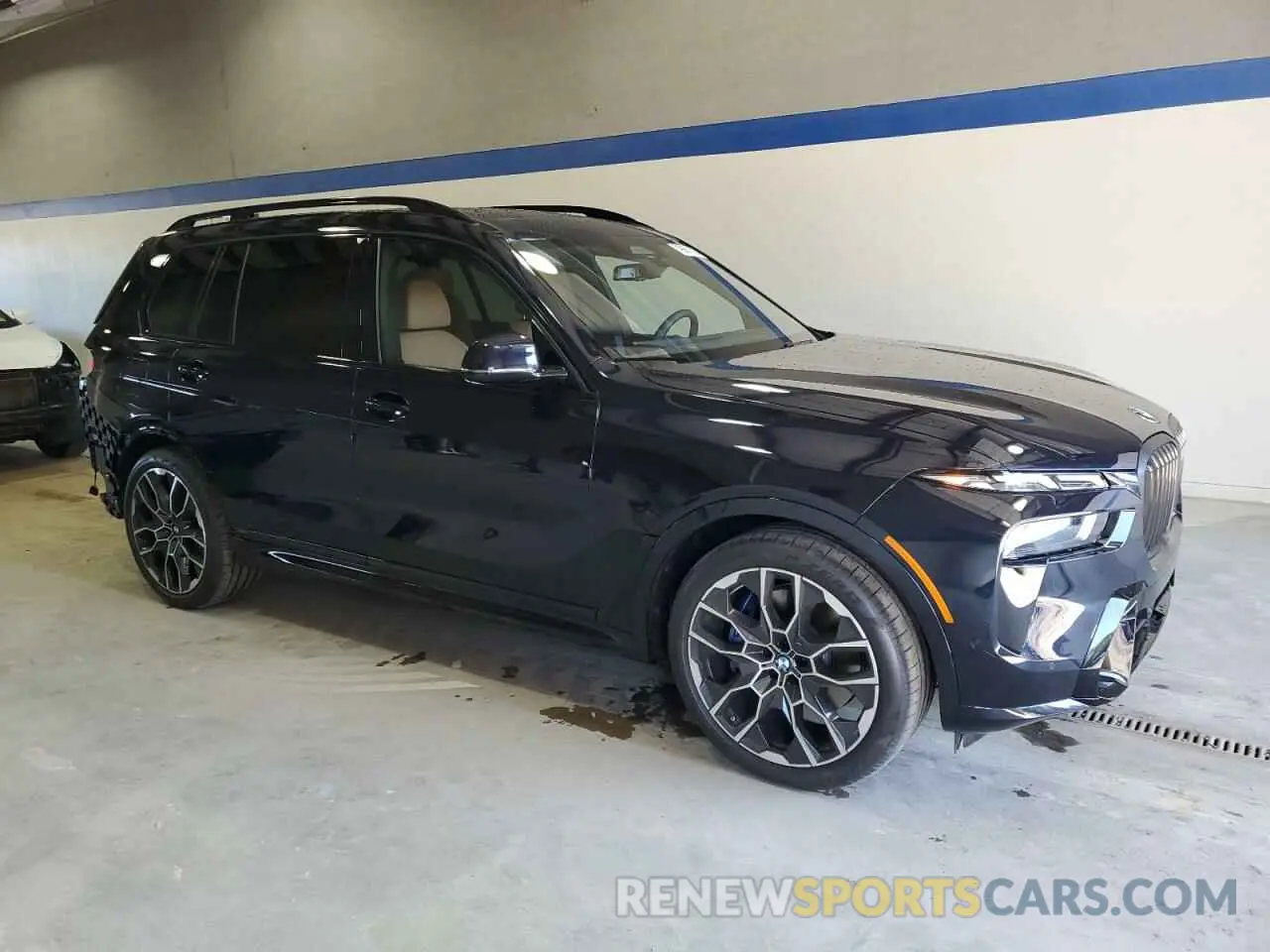 4 Фотография поврежденного автомобиля 5UX23EM06S9Y26792 BMW X7 2025