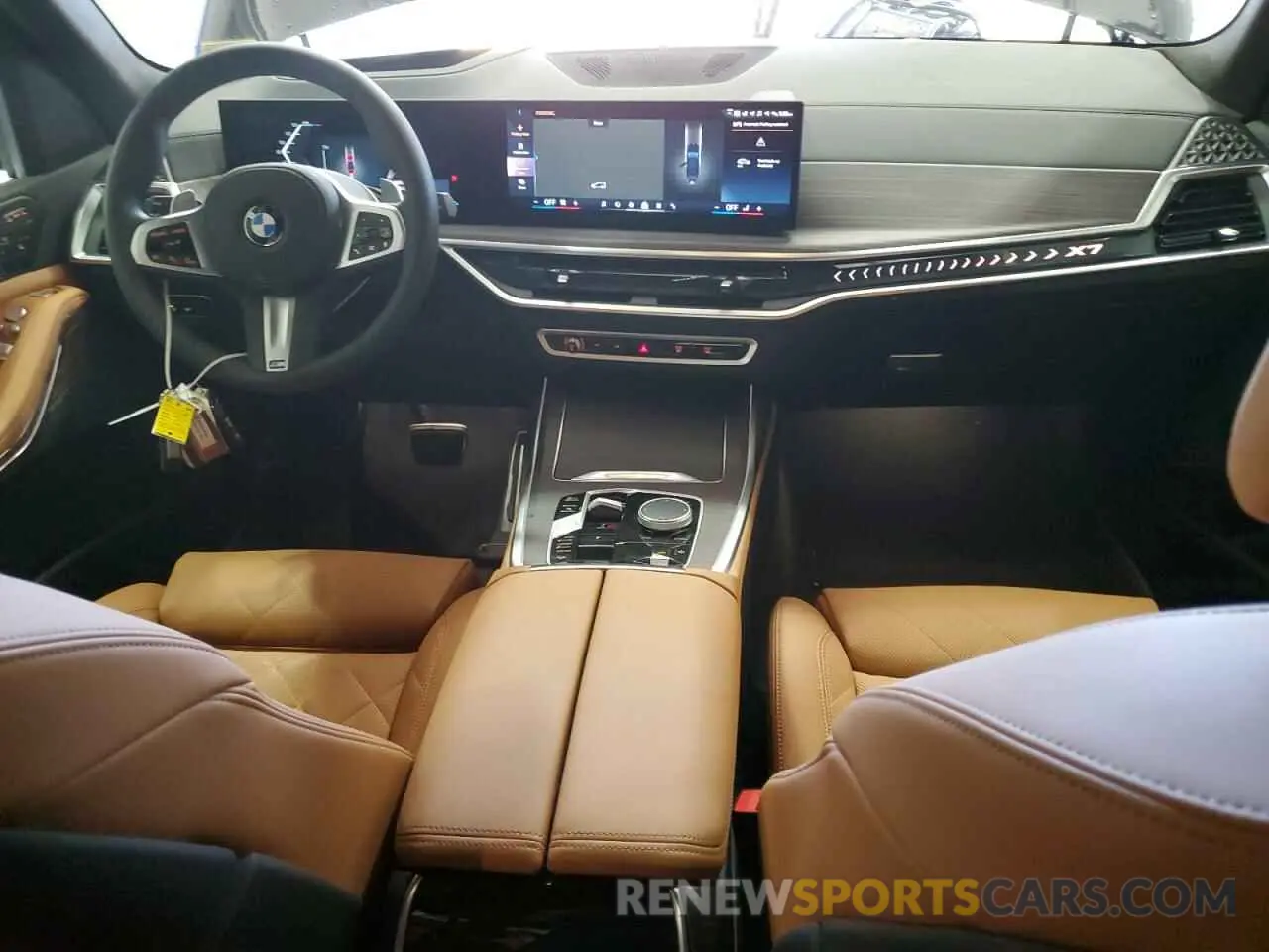 8 Фотография поврежденного автомобиля 5UX23EM06S9Y26792 BMW X7 2025