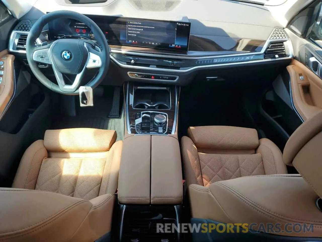 8 Photograph of a damaged car 5UX23EM09S9Z52371 BMW X7 2025