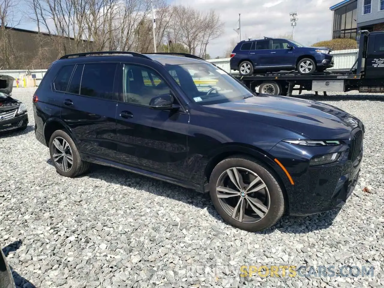 4 Фотография поврежденного автомобиля 5UX33EM05R9V23548 BMW X7 M60I 2024