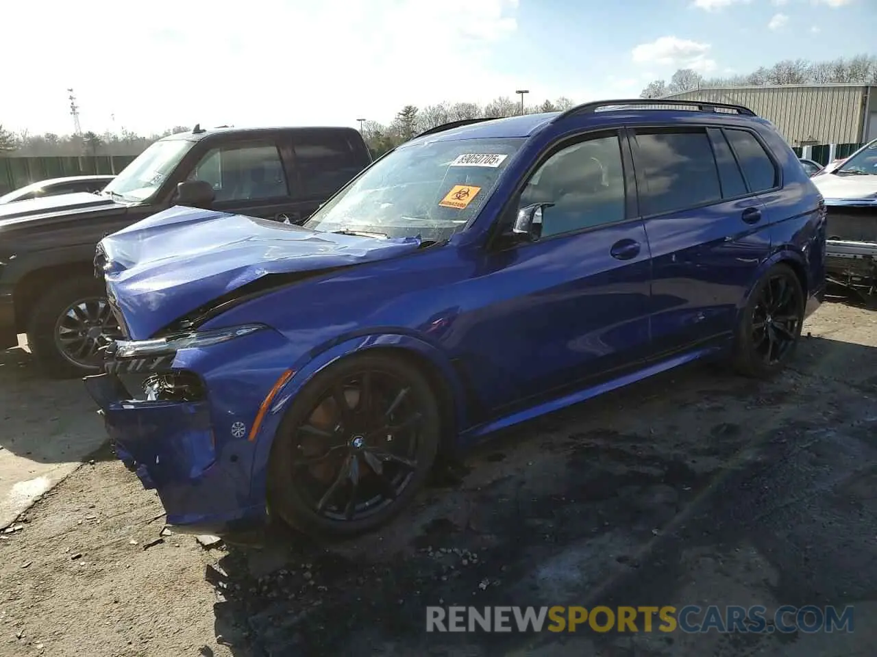 1 Photograph of a damaged car 5UX33EM09R9V11872 BMW X7 M60I 2024