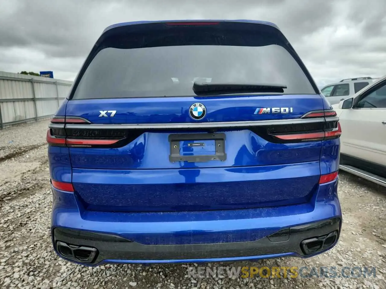 6 Фотография поврежденного автомобиля 5UX33EM0XR9W00155 BMW X7 M60I 2024