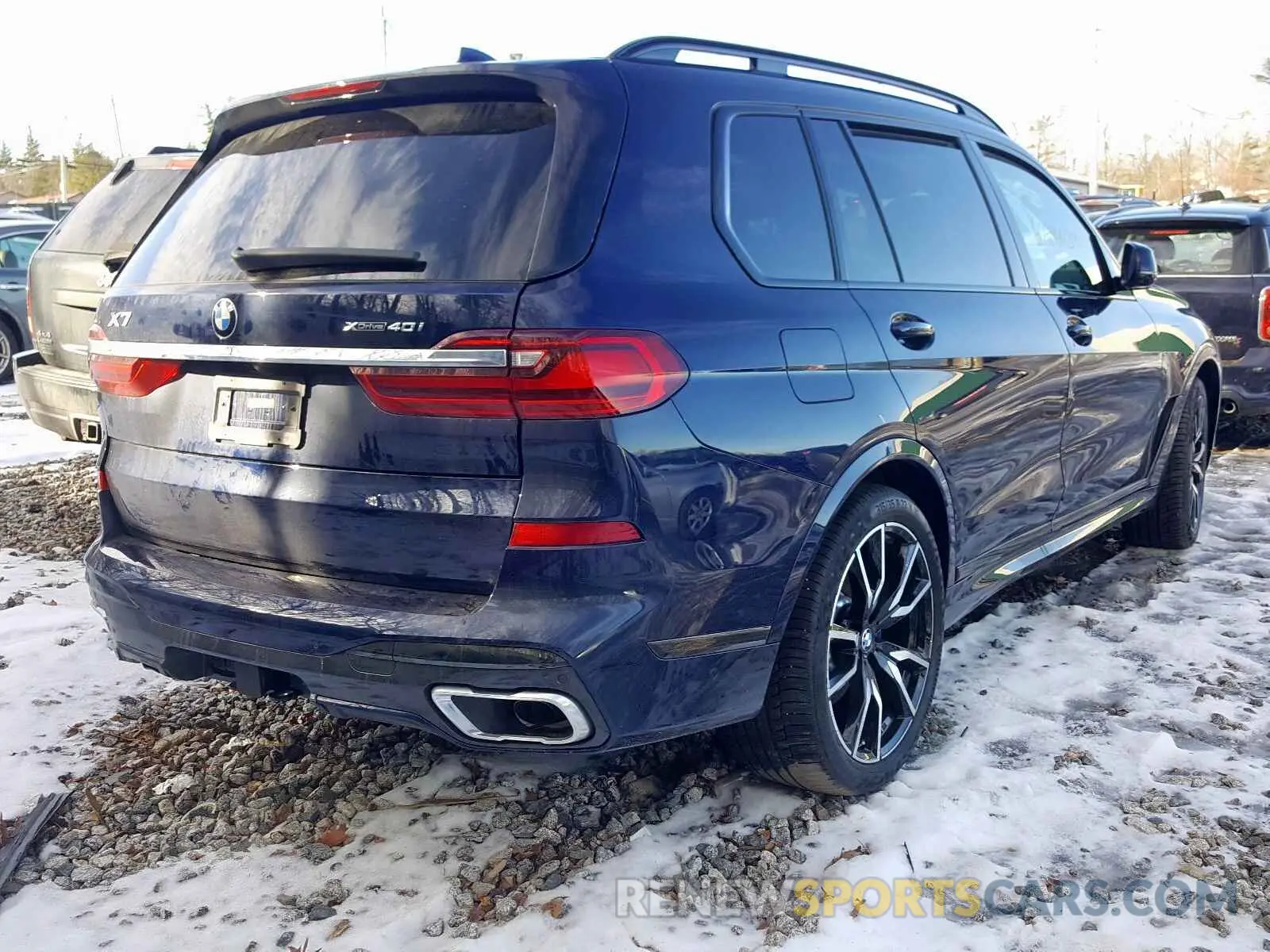 4 Photograph of a damaged car 5UXCW2C01L9A02635 BMW X7 XDRIVE4 2020