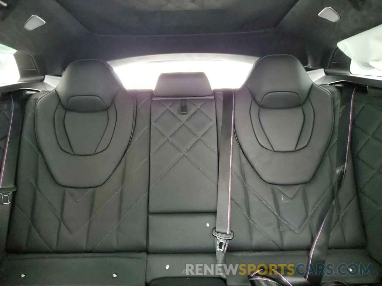 10 Фотография поврежденного автомобиля 5YM23CS05P9S28460 BMW XM 2023