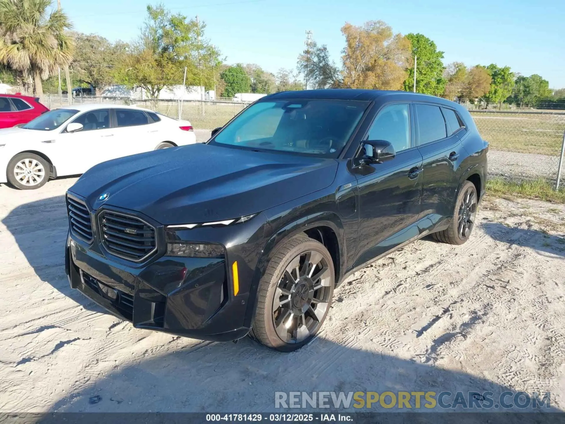 2 Photograph of a damaged car 5YM23CS0XR9U58952 BMW XM 2024