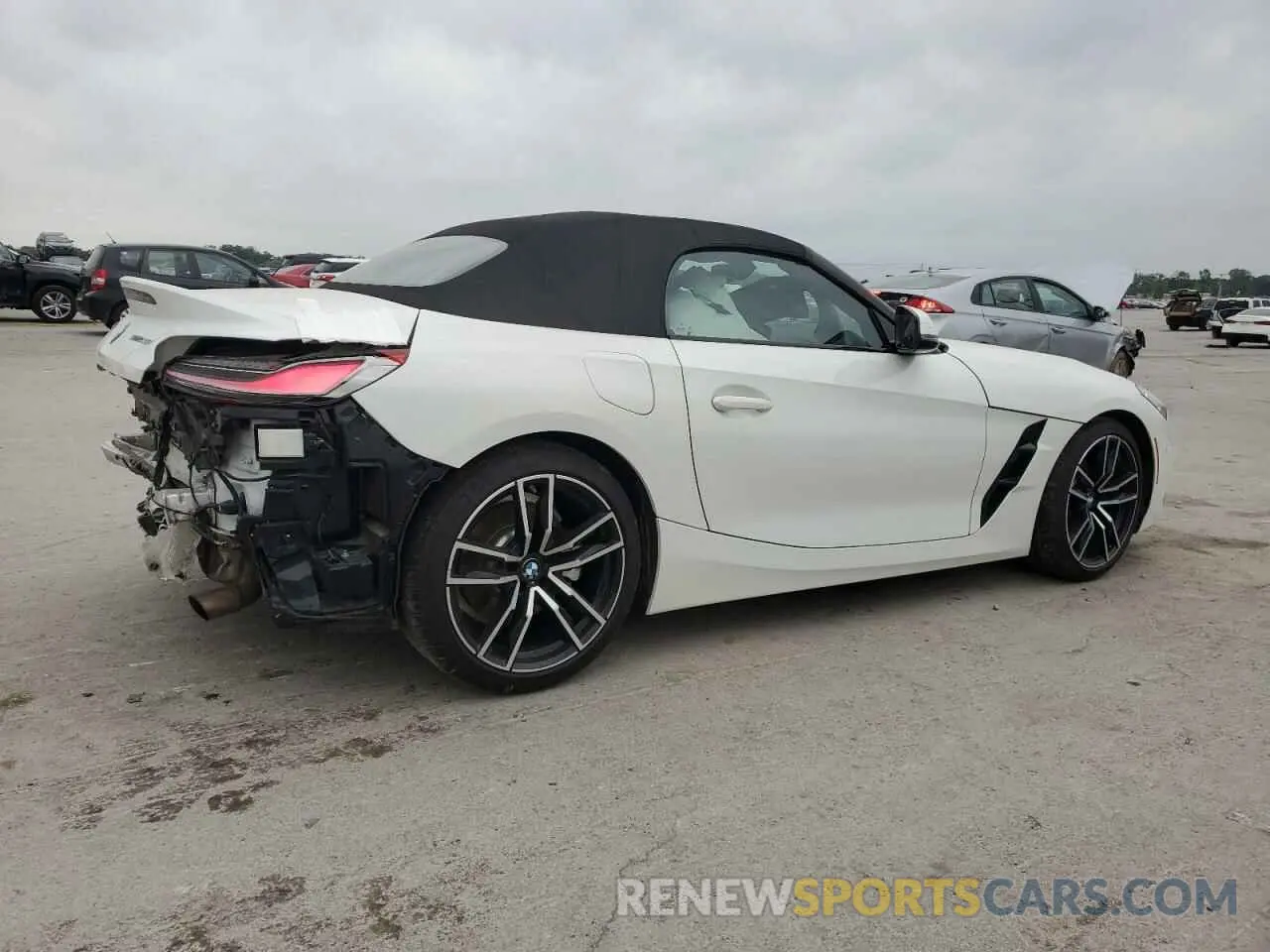 3 Photograph of a damaged car WBAHF3C51KWW31007 BMW Z4 2019