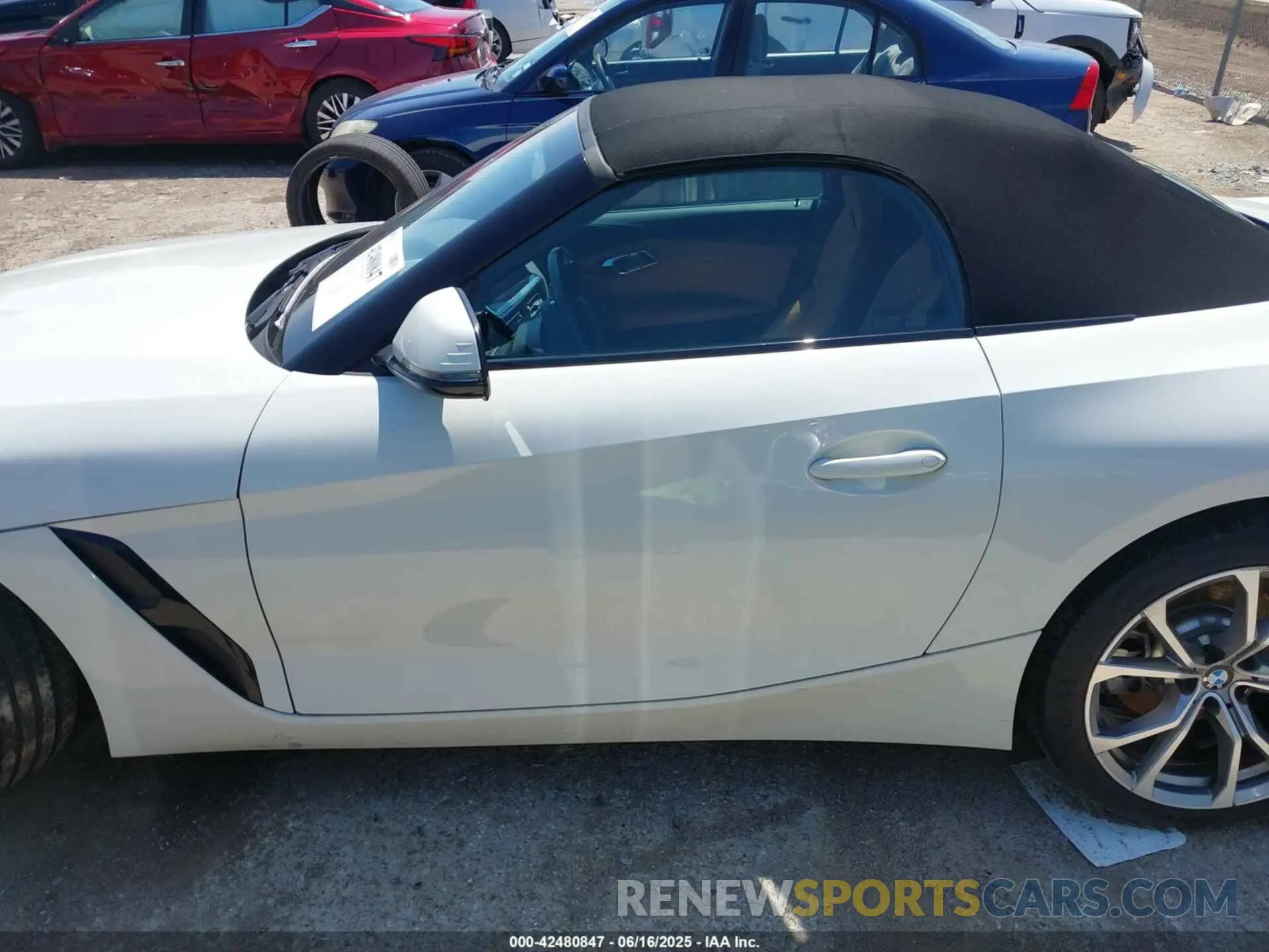 13 Фотография поврежденного автомобиля WBAHF3C04LWW76724 BMW Z4 2020