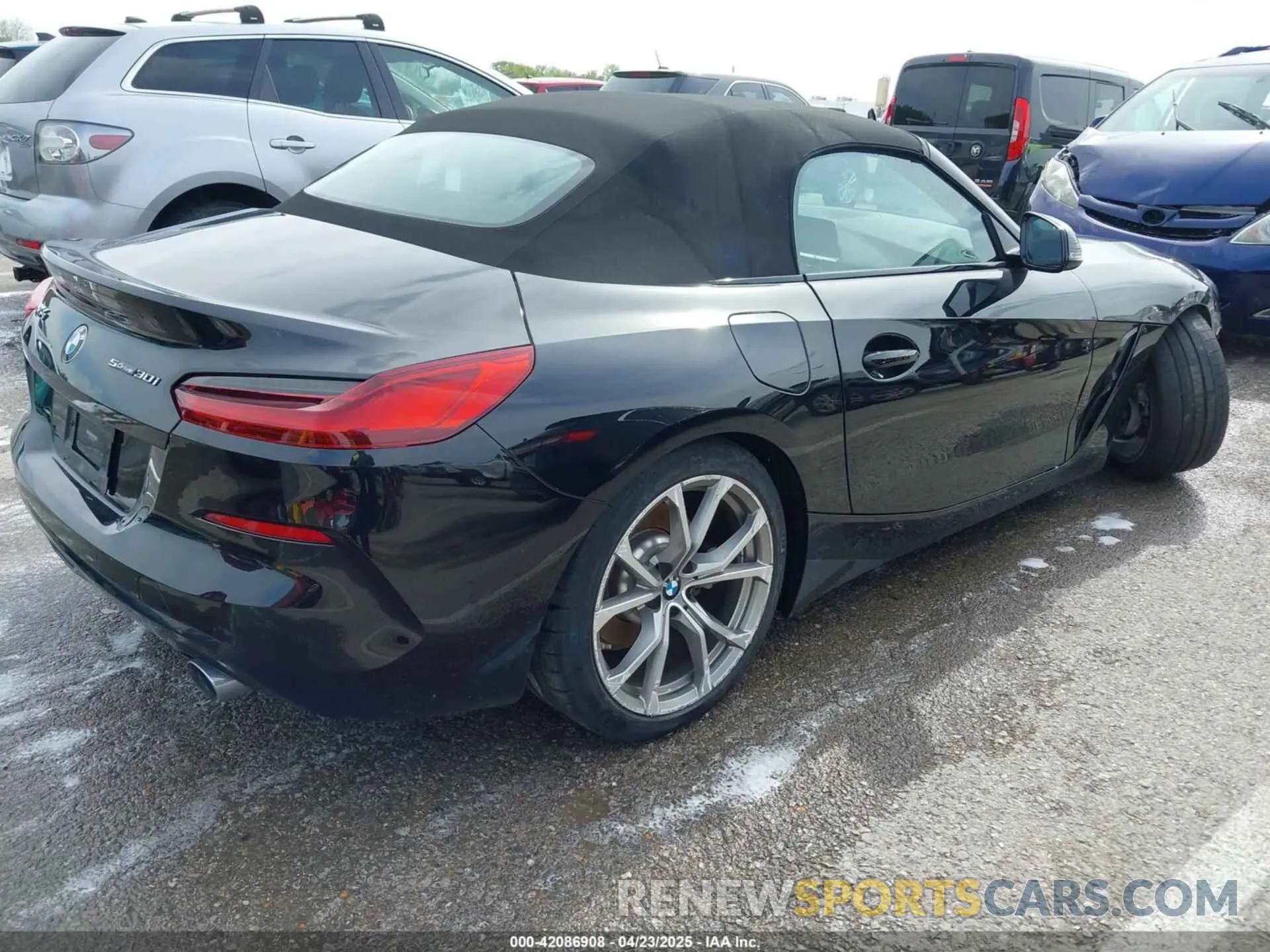 4 Photograph of a damaged car WBAHF3C06LWW54465 BMW Z4 2020