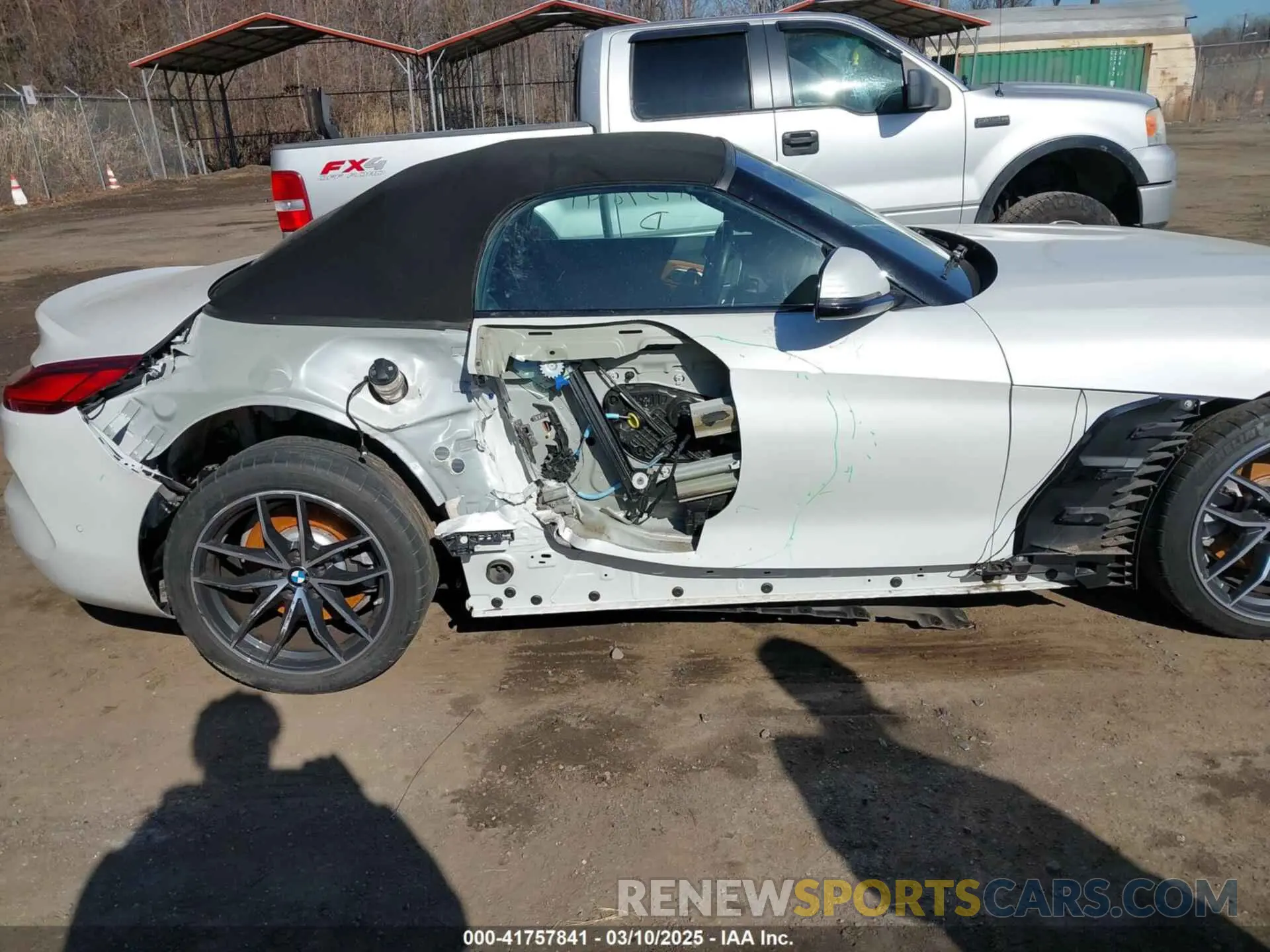 19 Фотография поврежденного автомобиля WBAHF3C09LWW54993 BMW Z4 2020