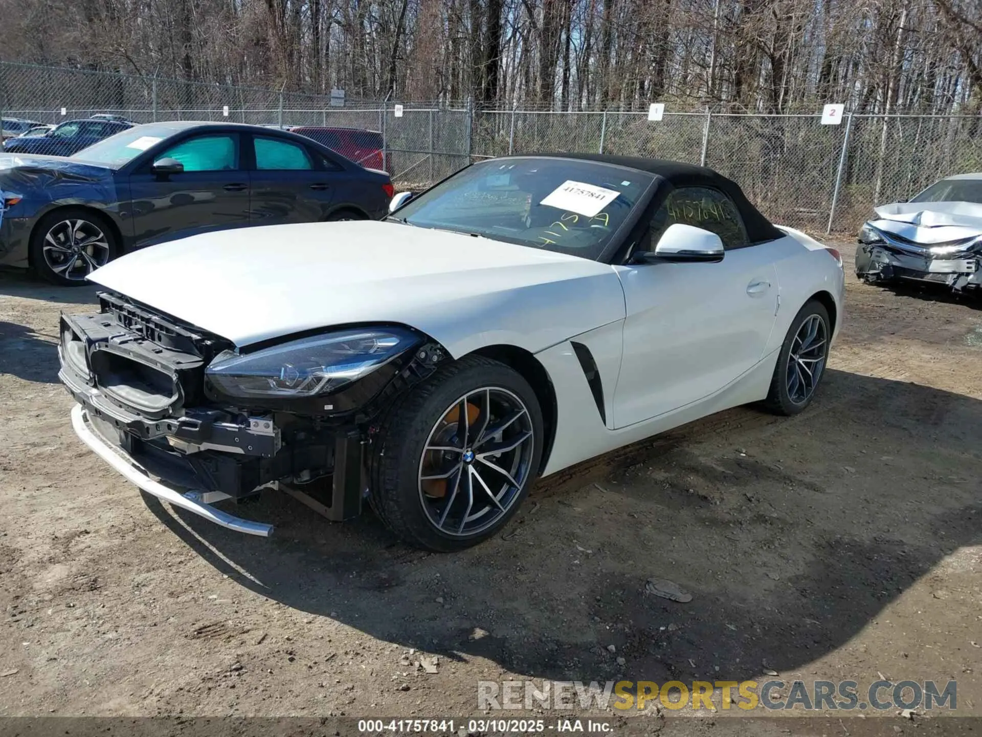 2 Фотография поврежденного автомобиля WBAHF3C09LWW54993 BMW Z4 2020