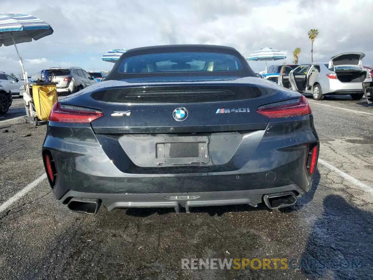 6 Photograph of a damaged car WBAHF9C02LWW55809 BMW Z4 2020