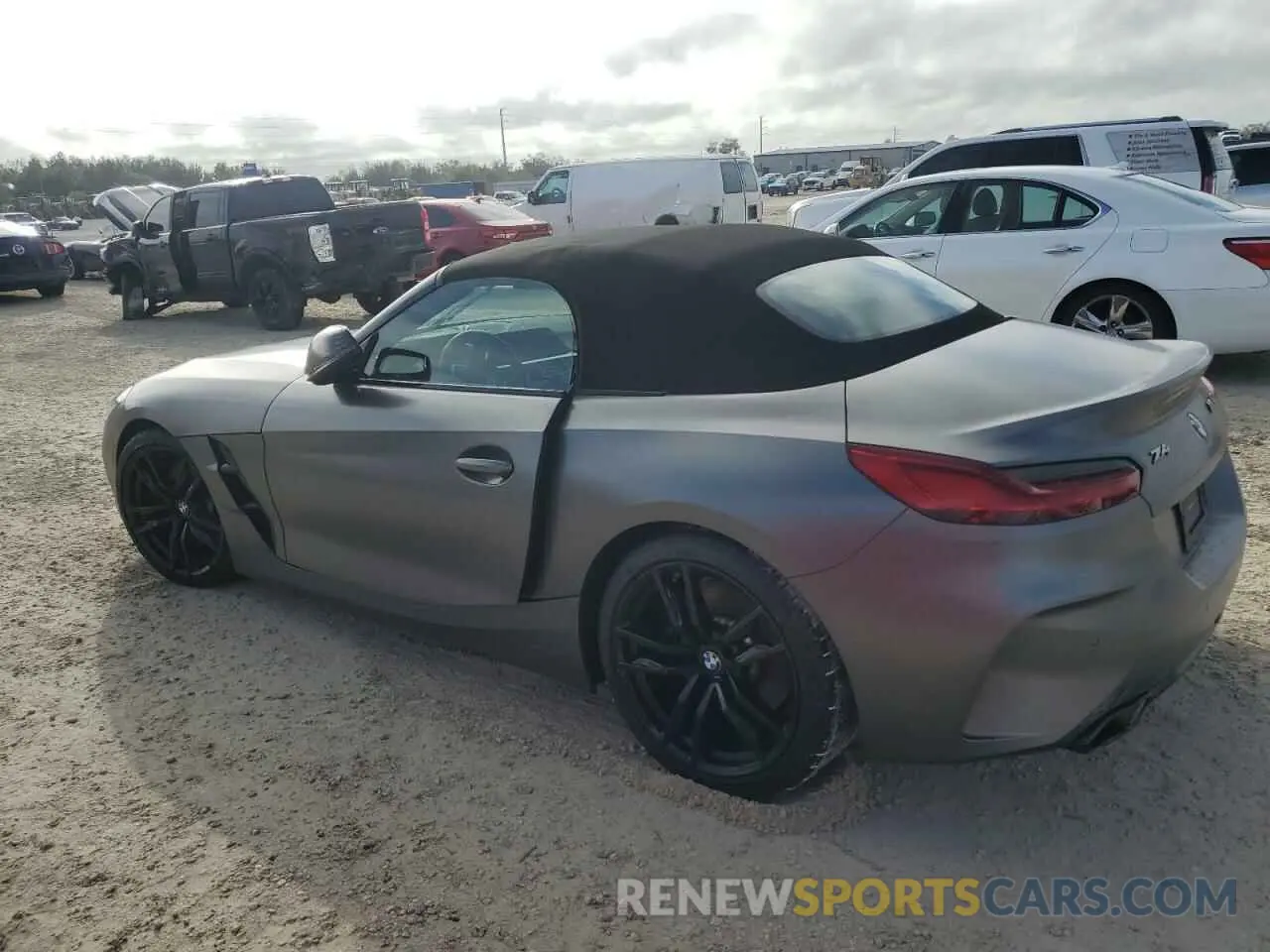 2 Photograph of a damaged car WBAHF9C04LWW40647 BMW Z4 2020