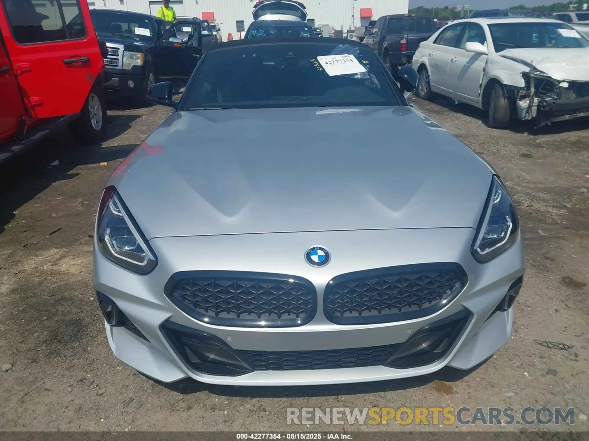 11 Фотография поврежденного автомобиля WBAHF9C00MWX17614 BMW Z4 2021