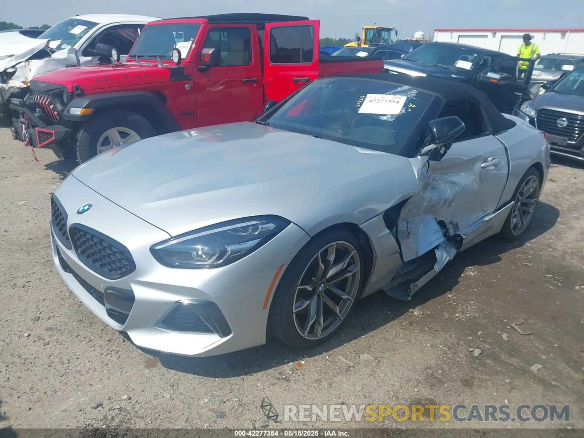 2 Фотография поврежденного автомобиля WBAHF9C00MWX17614 BMW Z4 2021