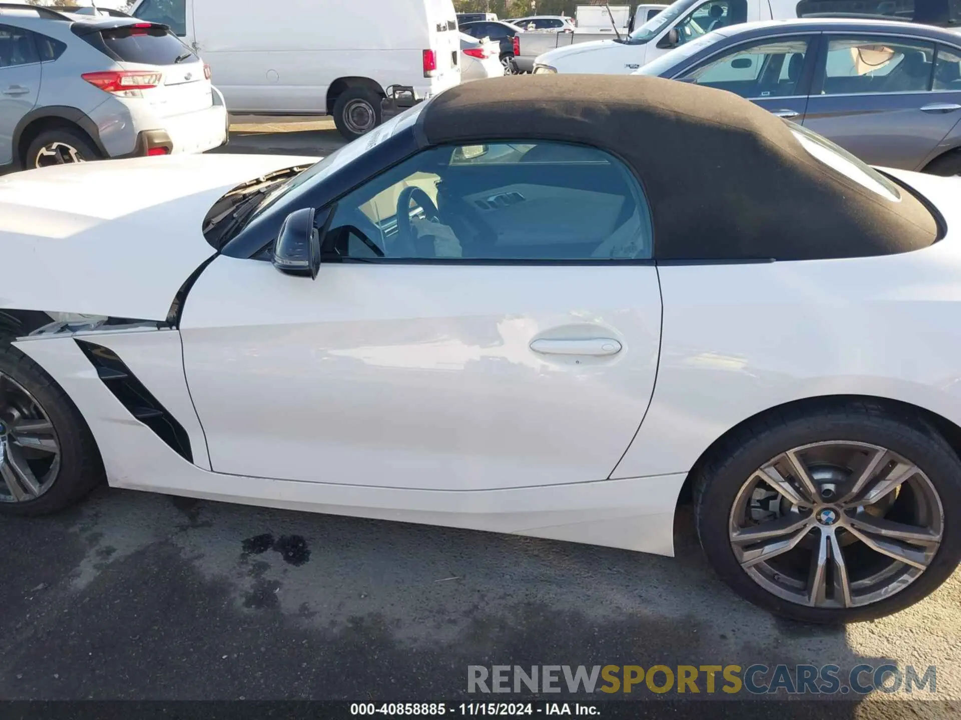 14 Photograph of a damaged car WBAHF3C09PWY13436 BMW Z4 2023
