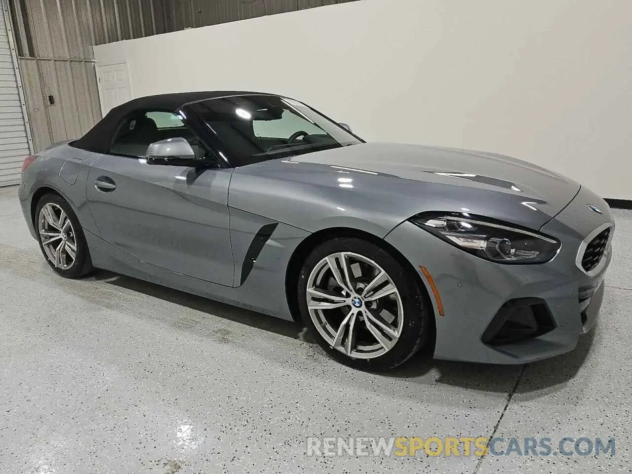 4 Photograph of a damaged car WBAHF3C04SWY38592 BMW Z4 2025