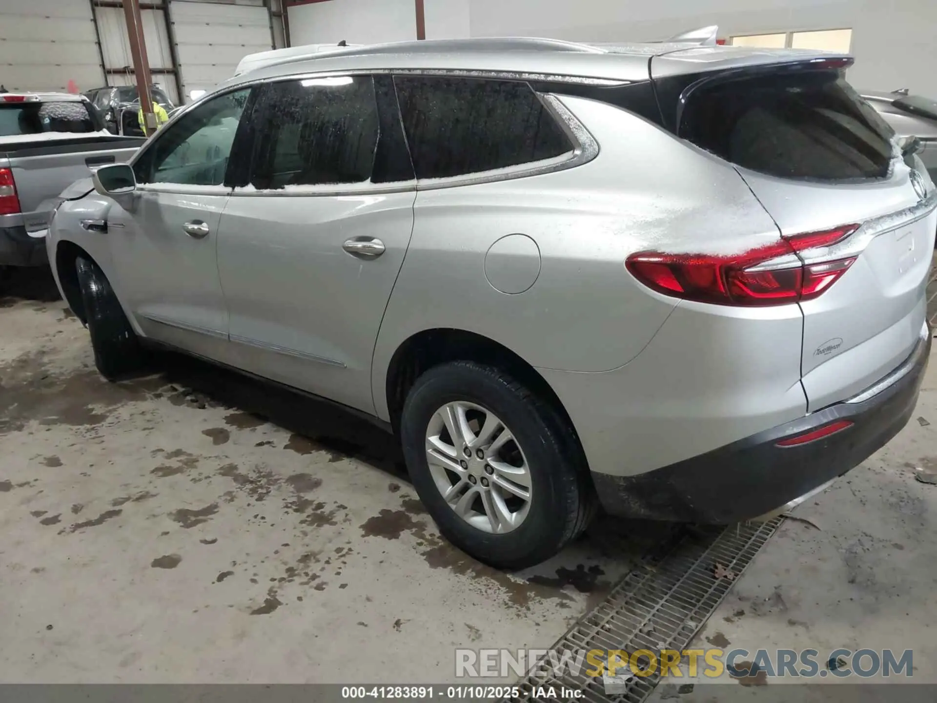 3 Photograph of a damaged car 5GAERAKW8KJ227308 BUICK ENCLAVE 2019