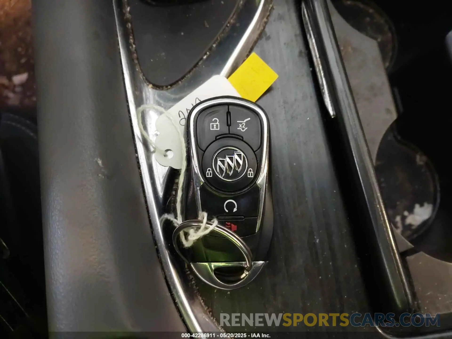 11 Photograph of a damaged car 5GAERBKW5KJ162844 BUICK ENCLAVE 2019