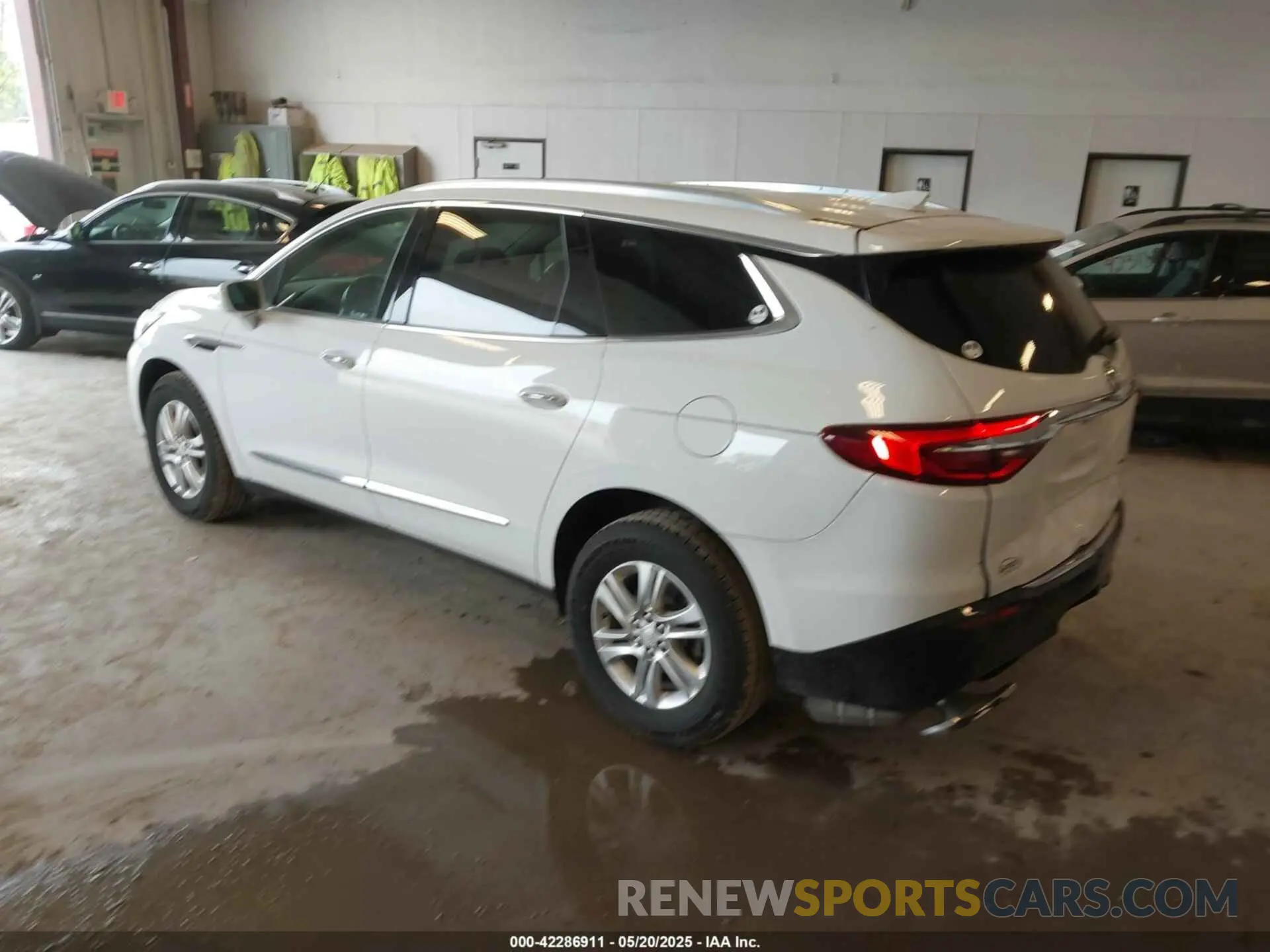 3 Photograph of a damaged car 5GAERBKW5KJ162844 BUICK ENCLAVE 2019