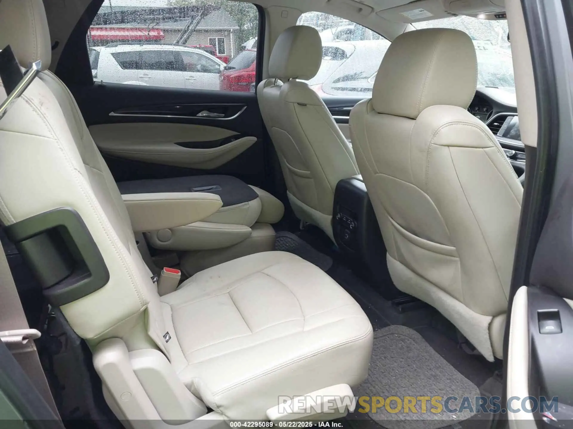 8 Фотография поврежденного автомобиля 5GAEVAKW5KJ287350 BUICK ENCLAVE 2019