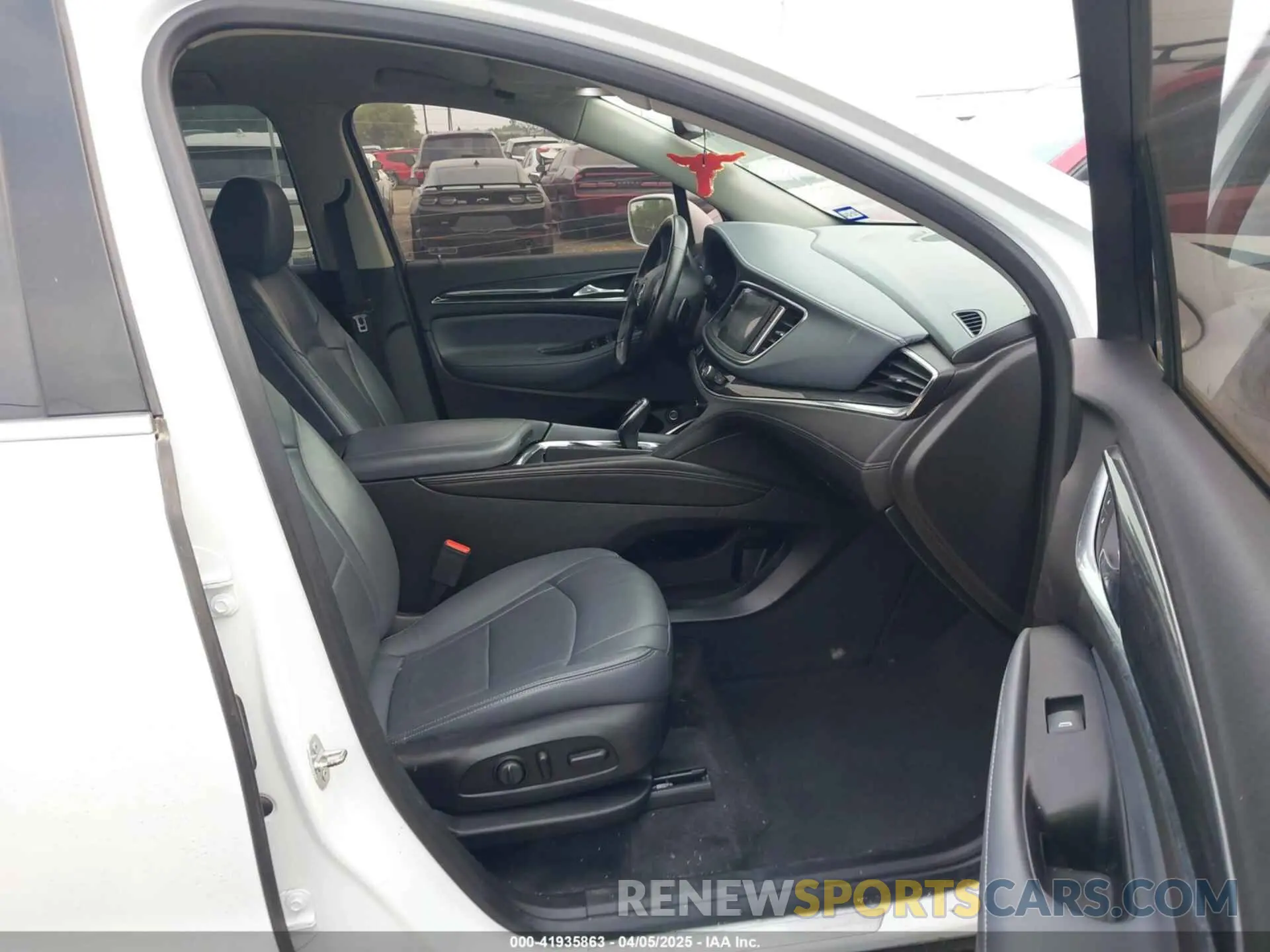 5 Фотография поврежденного автомобиля 5GAEVAKW6KJ177679 BUICK ENCLAVE 2019