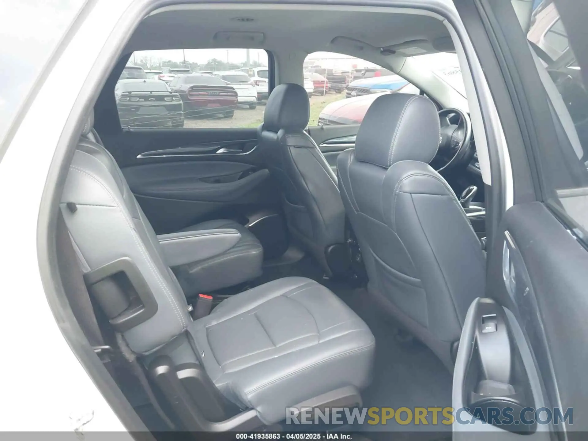 8 Фотография поврежденного автомобиля 5GAEVAKW6KJ177679 BUICK ENCLAVE 2019