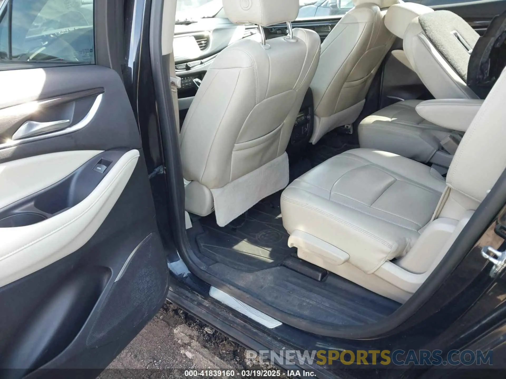 8 Photograph of a damaged car 5GAEVAKWXKJ135225 BUICK ENCLAVE 2019