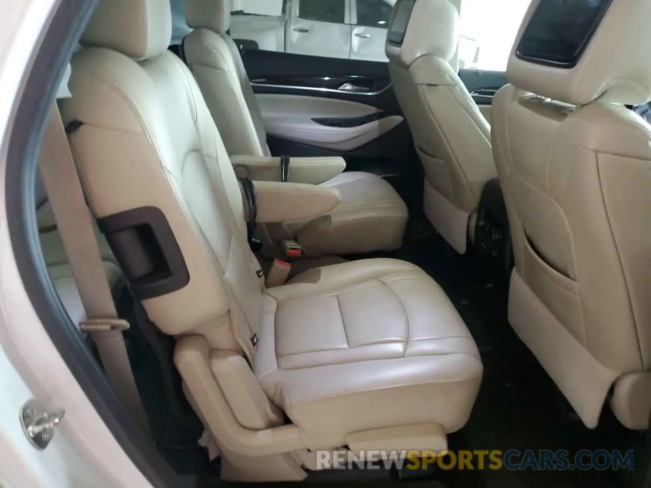11 Photograph of a damaged car 5GAEVBKWXKJ265477 BUICK ENCLAVE 2019