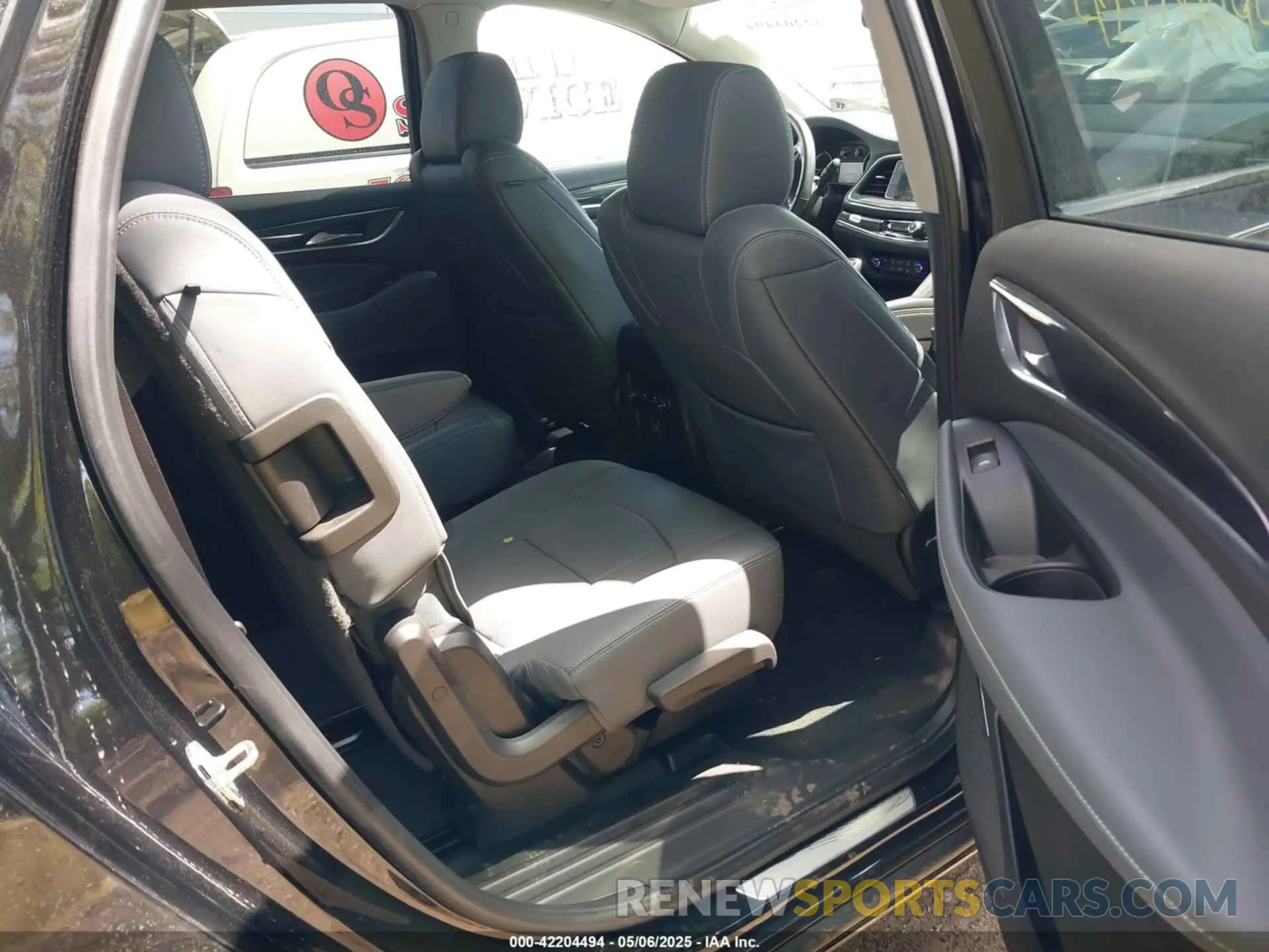 8 Photograph of a damaged car 5GAERBKW0LJ132281 BUICK ENCLAVE 2020