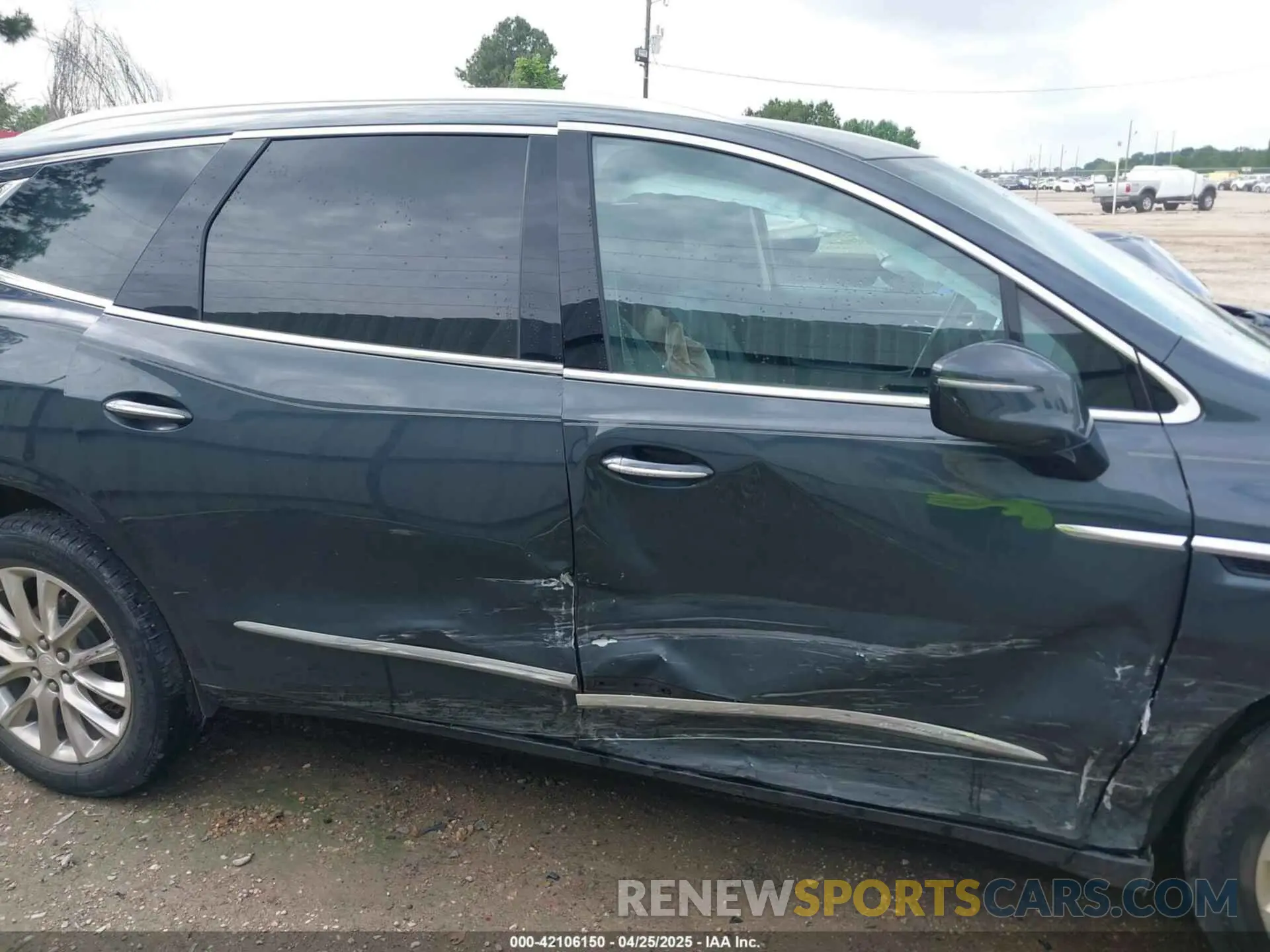 13 Photograph of a damaged car 5GAERBKW4LJ194086 BUICK ENCLAVE 2020
