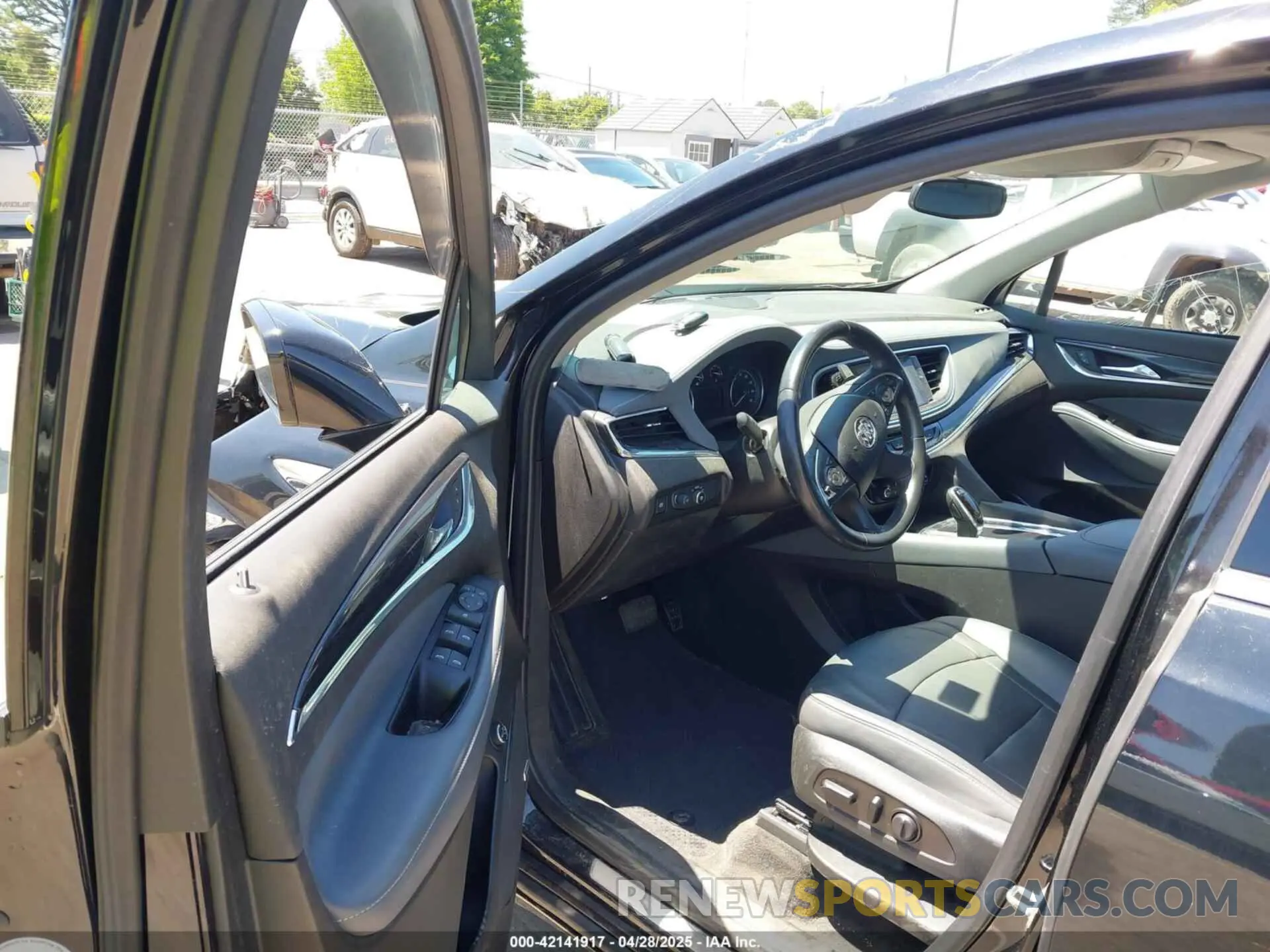 5 Photograph of a damaged car 5GAERBKW4LJ292650 BUICK ENCLAVE 2020