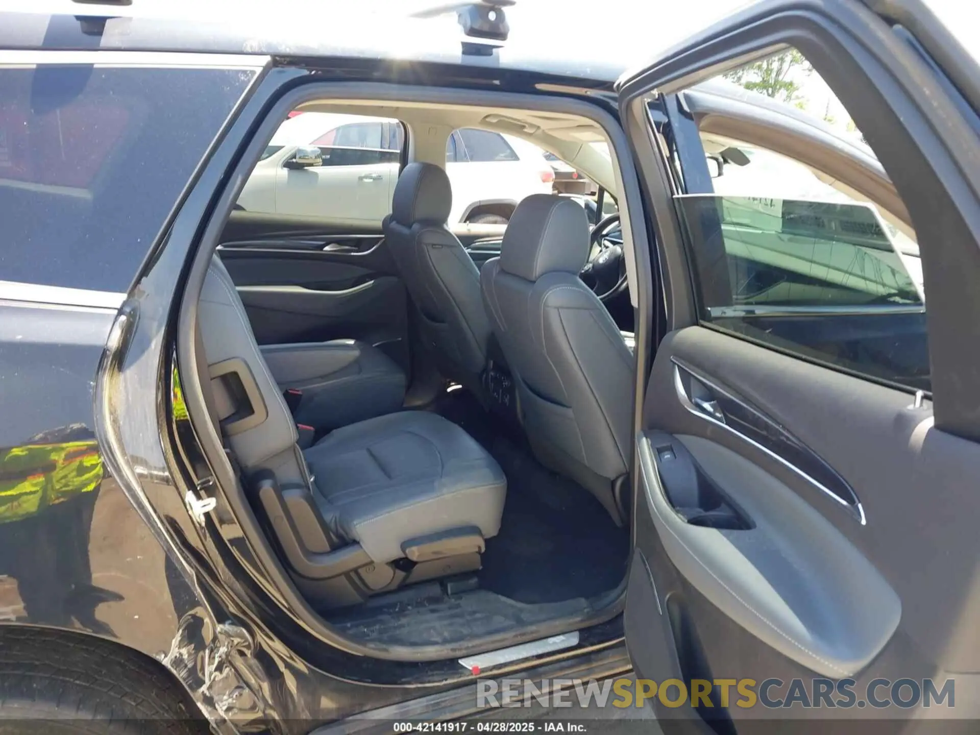 8 Photograph of a damaged car 5GAERBKW4LJ292650 BUICK ENCLAVE 2020