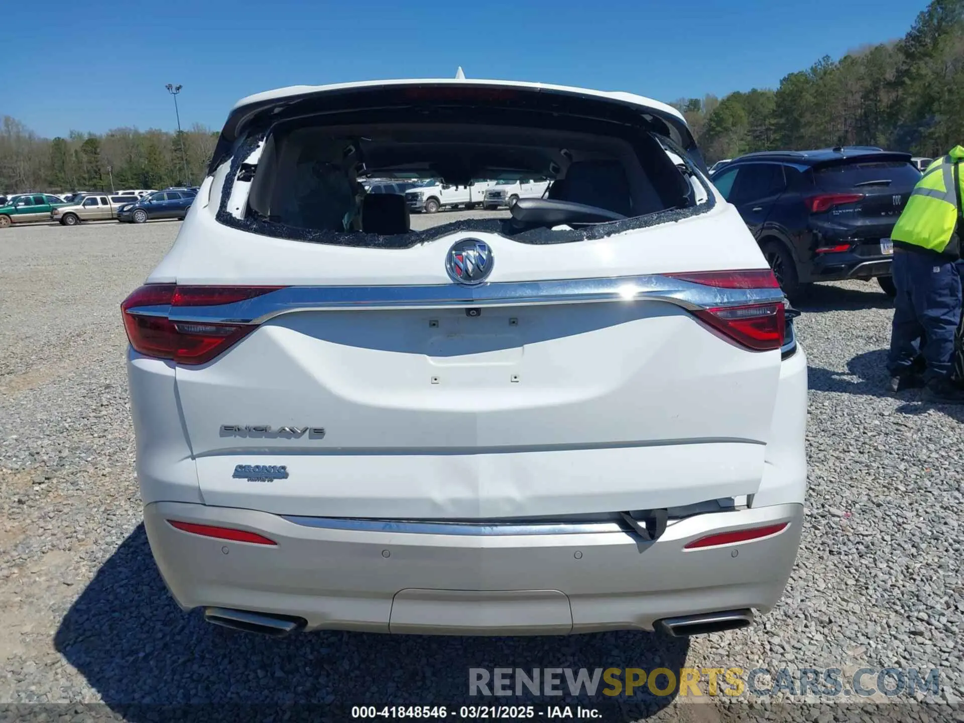 15 Photograph of a damaged car 5GAERBKW7LJ201659 BUICK ENCLAVE 2020