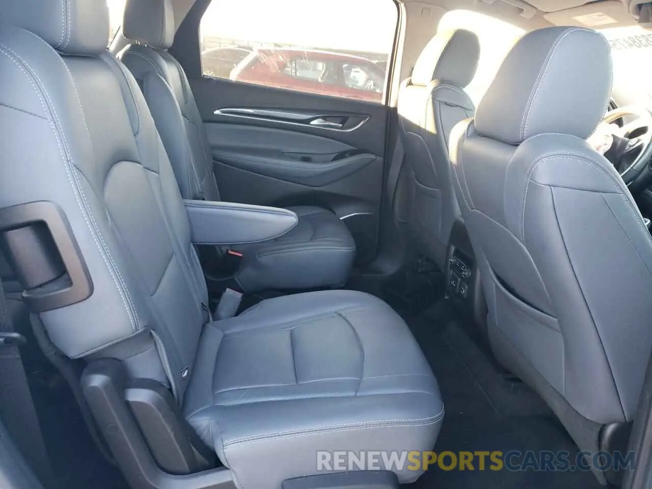 11 Photograph of a damaged car 5GAERBKW7LJ202763 BUICK ENCLAVE 2020