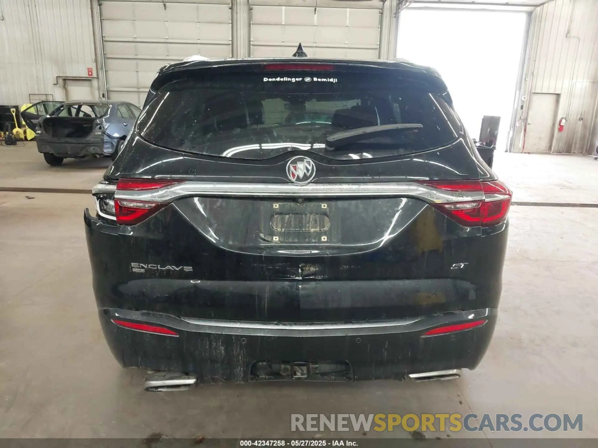 17 Photograph of a damaged car 5GAEVAKW9LJ163924 BUICK ENCLAVE 2020