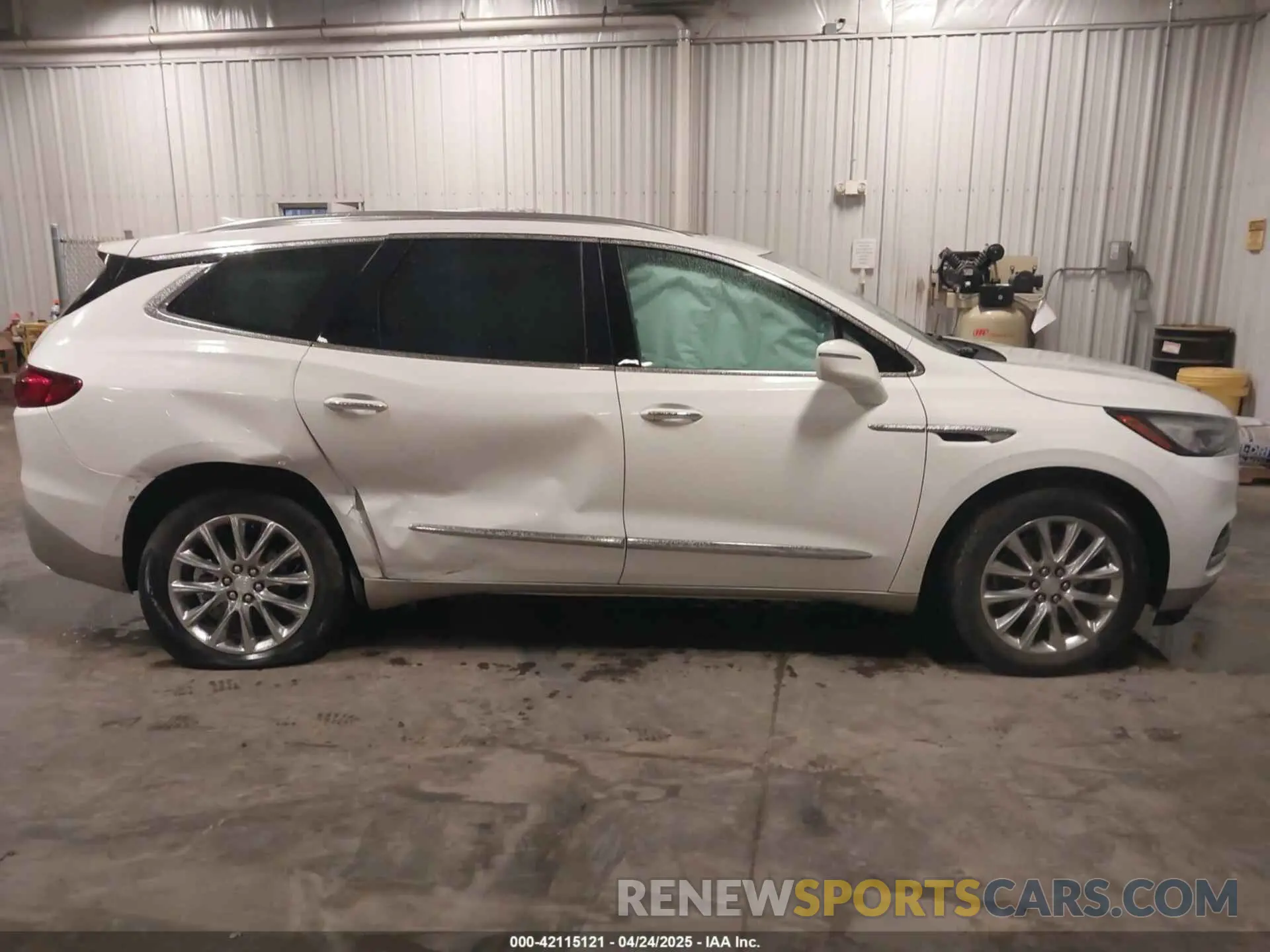 13 Фотография поврежденного автомобиля 5GAEVBKW6LJ266207 BUICK ENCLAVE 2020
