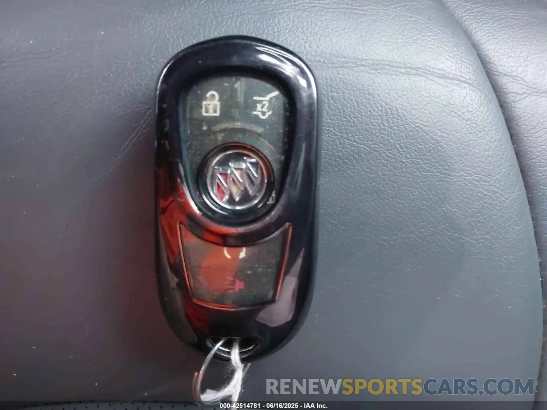 11 Photograph of a damaged car 5GAERBKW3MJ263108 BUICK ENCLAVE 2021
