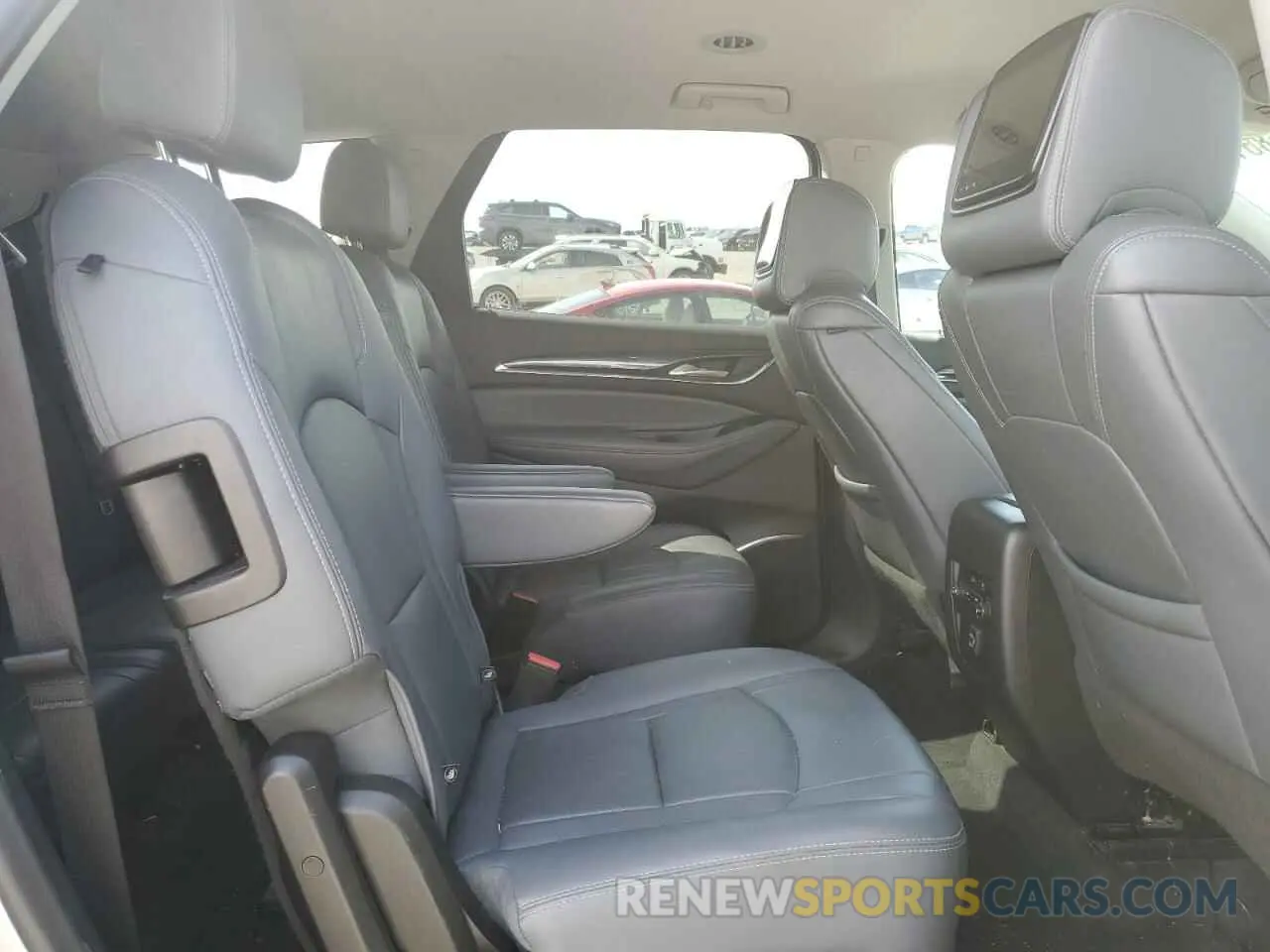 11 Photograph of a damaged car 5GAERBKW9MJ140610 BUICK ENCLAVE 2021