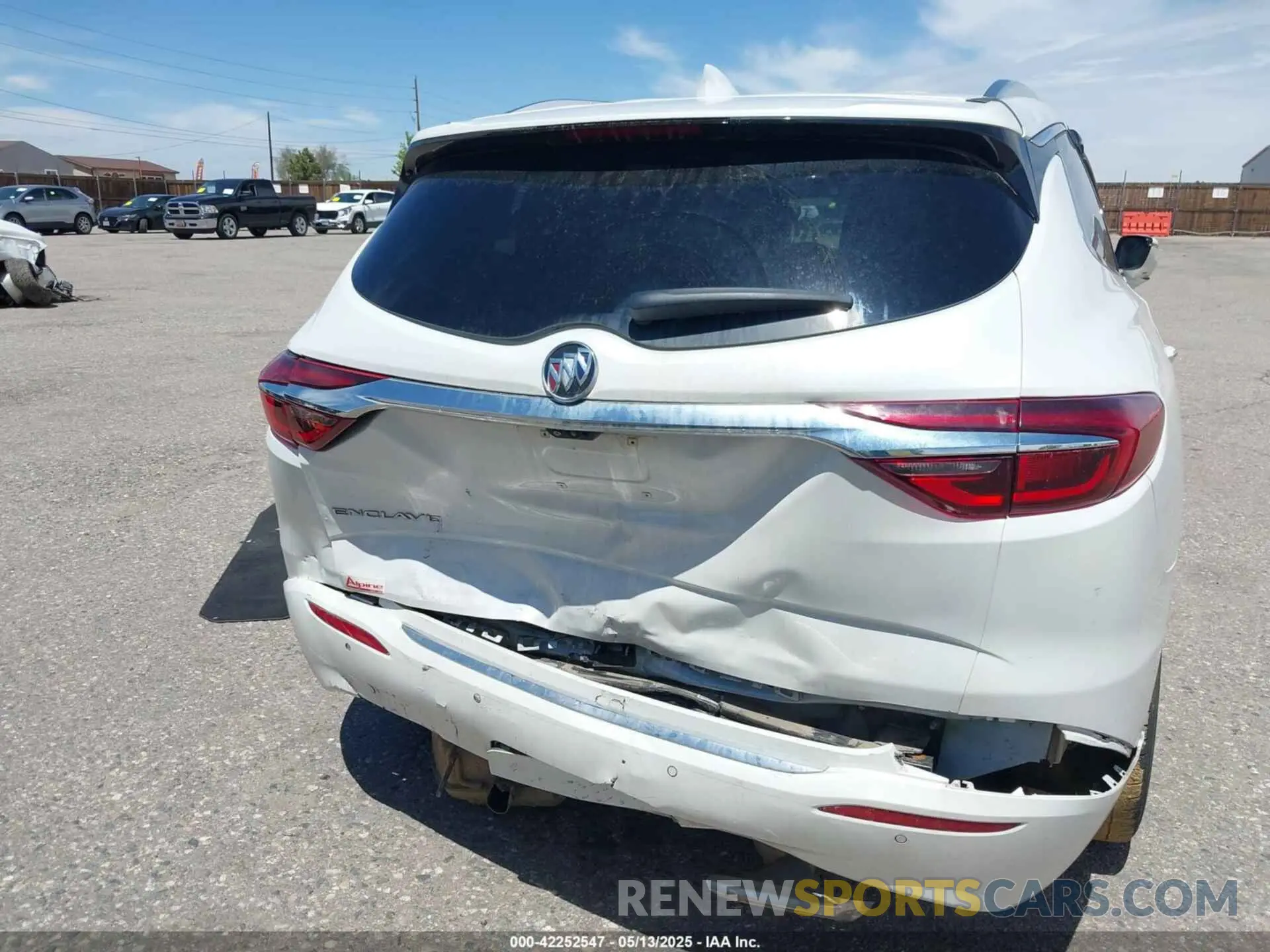 16 Photograph of a damaged car 5GAERDKW3MJ228001 BUICK ENCLAVE 2021